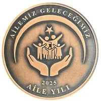 2,5 Lira The Year of the Family