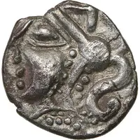 Denier or Quinarius with helmeted head and carnyxes