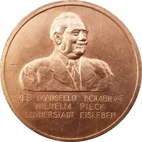 VEB Mansfeld Kombinat Wilhelm Pieck Lenindenkmal in der Bergarbeiterstadt Eisleben