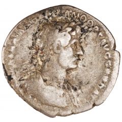 Aureus - Hadrian PARTHIC DIVI TRAIAN AVG F P M TR P COS P P CONCORD, Concordia
