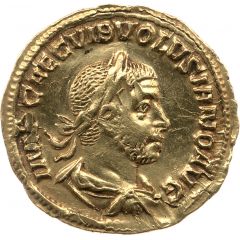 Aureus - Volusianus VICTORIA AVGG, Victory
