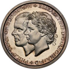 Medal - Elizabeth II Hunt & Foley `Pattern` Crown