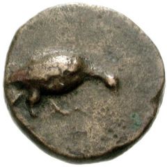 Trichalkon