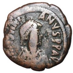 40 Nummi - Justinian I Constantinopolis, Type ✶M♰