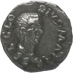 Denarius - Clodius Macer PROPRAE AFRICAE