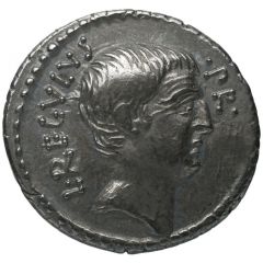 Denarius Livineia: Lucius Livineius Regulus, REGVLVS•F PRAEF•VR
