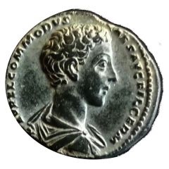 As - Commodus LIBERALITAS AVG S C