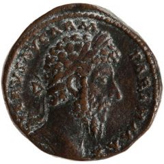 Sestertius - Lucius Verus TR POT VIII IMP IIII COS III S C, Victory