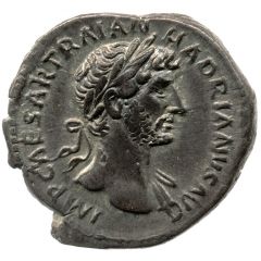 Denarius - Hadrian P M TR P COS DES III AET AVG, Aeternitas