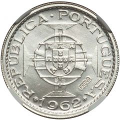 5 Escudos Pattern