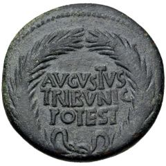 Dupondius P LICINIVS STOLO IIIVIR A A A F FS C