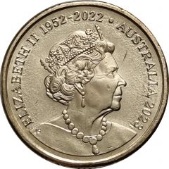 2 Dollars In the name of Elizabeth II, 6th Portrait - Lest We Forget - War Memorial Dome