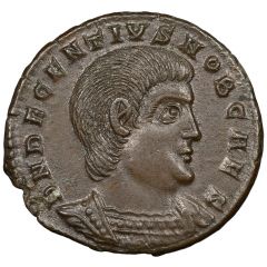 Centenionalis - Decentius VICTORIAE DD NN AVG ET CAE, Treveri