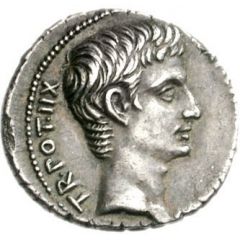 Denarius - Augustus C ANTISTI VETVS IIIVIR APOLLINI ACTIO, Apollo