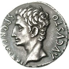 Denarius - Augustus VOT P SVSC PRO SAL ET RED I O M SACR, Mars