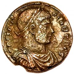 Nummus - Crispus CAESARVM NOSTRORVM VOT X, Aquileia