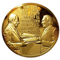 Medal - Richard Nixon Peace Journey to Russia