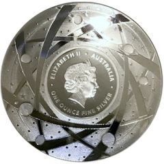 5 Dollars - Elizabeth II 4th Portrait - The Earth - Silver Domed