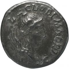 Denarius LIB AVG LEG III, Victory