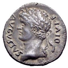 Denarius - Augustus SENAT P Q R, Victory