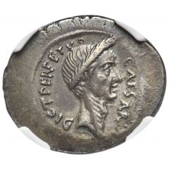Denarius - Julius Caesar CAESAR DICT•PERPETVO / P•SEPVLLIVS MACER