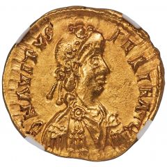 Solidus - Avitus VICTORIA AVGGG, Mediolanum