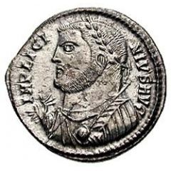 Nummus - Licinius I PROVIDENTIAE AVGG, Heraclea