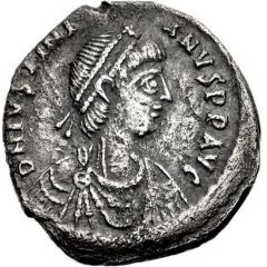 Miliarense - Justinian I GLORIA ROMANORVM, Constantinopolis, Shield, Bust Right