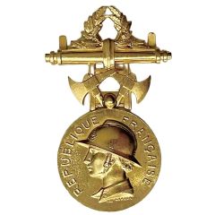 Médaille d`honneur des sapeurs-pompiers - Second modèle échelon or