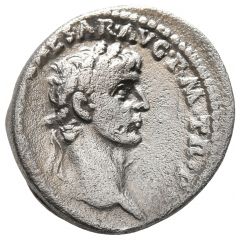 Denarius - Claudius PACI AVGVSTAE, Pax and Nemesis