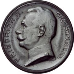 Medal - Frederick II and the War years of 1914⁄1915