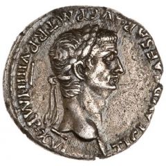 Denarius - Claudius PACI AVGVSTAE, Pax and Nemesis