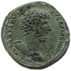 Sestertius - Lucius Verus VICT AVG TR P IIII IMP II COS II S C, Victory and Armenia