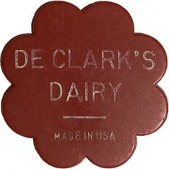 1 Quart Milk - De Clark’s Dairy Ladysmith, British Columbia