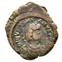 8 Nummi - Justinian I Thessalonica, Type Θ Є I W