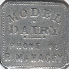 1 Pint - Model Dairy, R. M. Hagey Preston, Waterloo County, Ontario