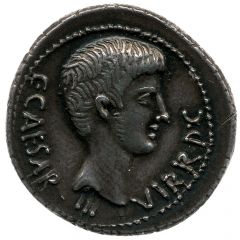 Denarius - Q. Salvidienus Rufus C•CAESAR•III•VIR•R•P•C