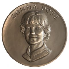 Medal - Donna Pope