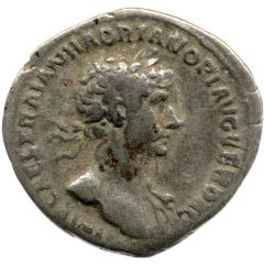 Denarius - Hadrian PARTHIC DIVI TRAIAN AVG F P M TR P COS P P PAX, Pax