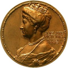 Award medal - For 30 years of exellent female house servants services - Auguste Victoria