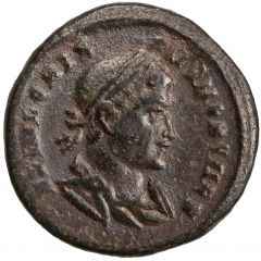 Nummus - Crispus as Caesar Draped, cuirassed, VICTORIAE LAETAE PRINC PERP, wreath in square, PLN, Londinium