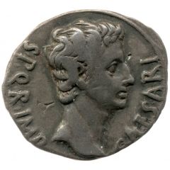 Denarius - Augustus VOT P SVSC PRO SAL ET RED I O M SACR, Mars