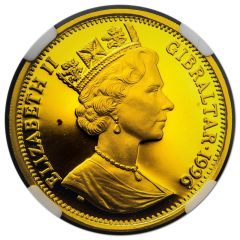 1/2 Royal - Elizabeth II Bulldog