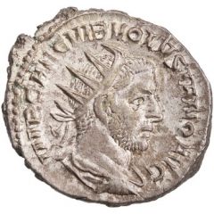 Antoninianus - Volusianus PIETAS AVGG, Pietas