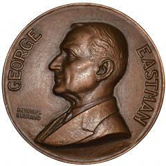 médaille George Eastman récompense société kodak - Pathé