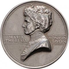 Queen Maria Theresia of bavaria and her engagement for the Red Cross