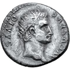 Denarius - Augustus SENATVS P Q ROMANVS, Victory